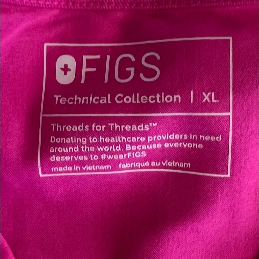 Figs Women's Scrub Set - Casma Top XL / Zamora Jogger XL - RASPBERRY SORBET Ltd - Picture 7 of 13